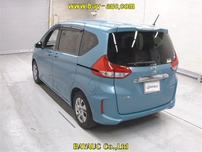 HONDA FREED HYBRID