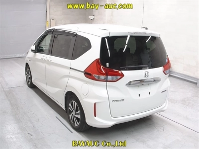 HONDA FREED HYBRID