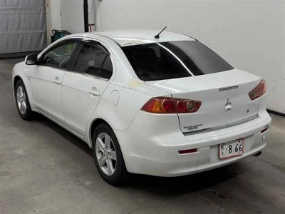 MITSUBISHI GALANT FORTIS