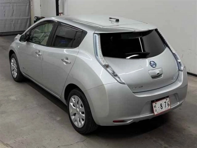 NISSAN LEAF