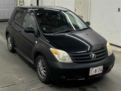 TOYOTA IST