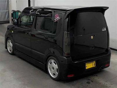 SUZUKI WAGON R STINGRAY