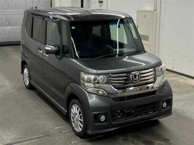 HONDA N BOX CUSTOM