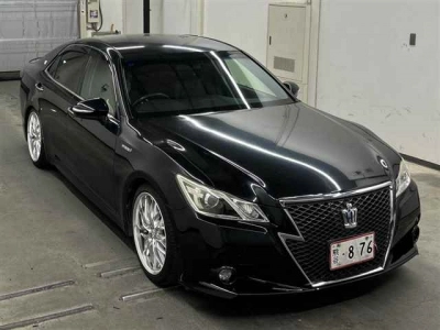 TOYOTA CROWN HYBRID