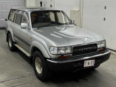TOYOTA LAND CRUISER