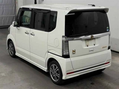 HONDA N BOX CUSTOM