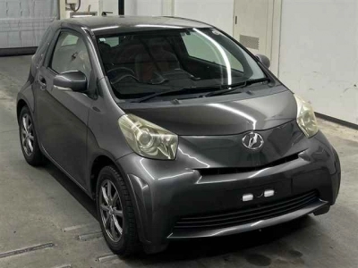 TOYOTA IQ