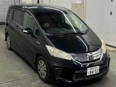 HONDA FREED HYBRID