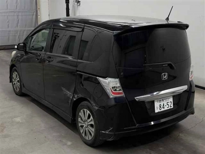 HONDA FREED HYBRID