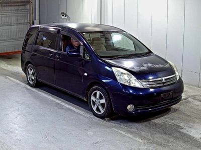 TOYOTA ISIS