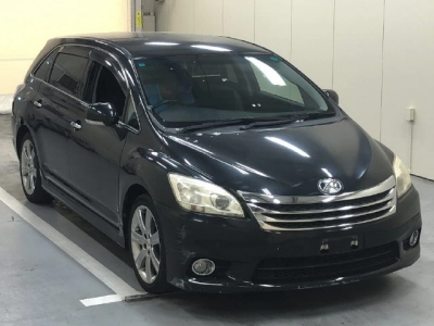 TOYOTA MARK X ZIO