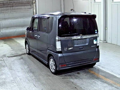 HONDA N BOX CUSTOM
