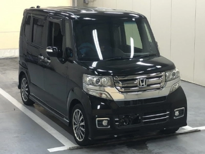 HONDA N BOX CUSTOM
