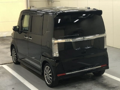 HONDA N BOX CUSTOM