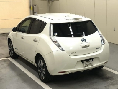 NISSAN LEAF