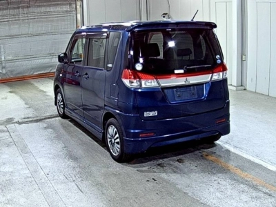 MITSUBISHI DELICA D:2