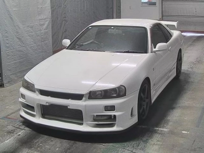 NISSAN SKYLINE