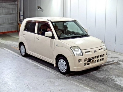 NISSAN PINO