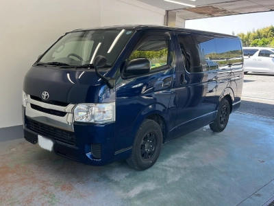 TOYOTA REGIUS VAN
