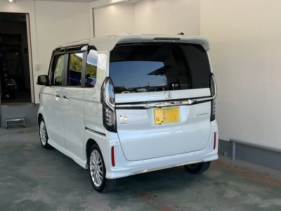 HONDA N BOX CUSTOM