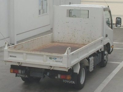 TOYOTA DYNA