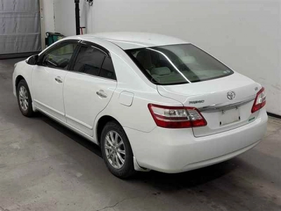 TOYOTA PREMIO