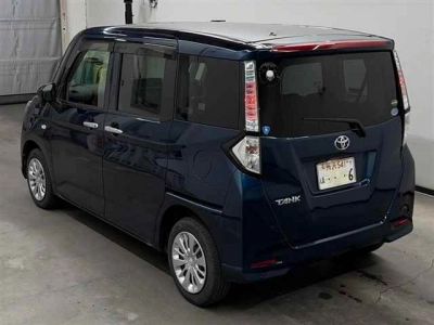 TOYOTA TANK