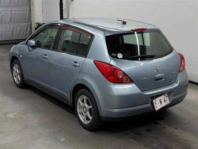 NISSAN TIIDA
