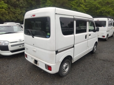 MITSUBISHI MINICAB