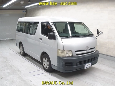 TOYOTA HIACE WAGON