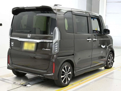 HONDA N BOX CUSTOM