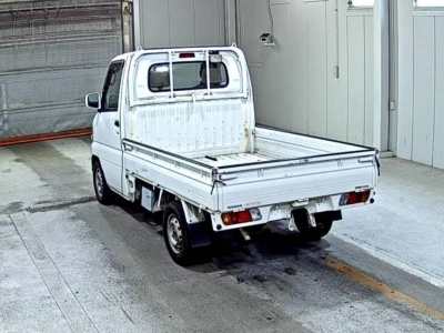 NISSAN CLIPPER TRUCK