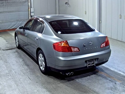 NISSAN SKYLINE