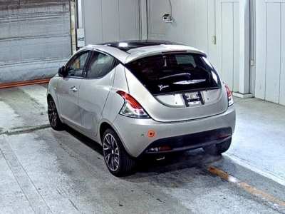CHRYSLER YPSILON