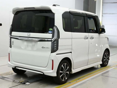 HONDA N BOX CUSTOM
