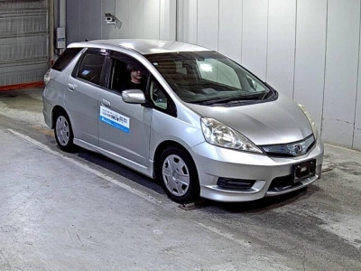 HONDA FIT SHUTTLE HYBRID