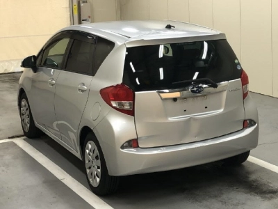 SUBARU TREZIA