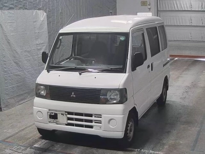MITSUBISHI MINICAB