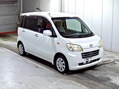 DAIHATSU TANTO EXE
