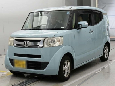 HONDA N-BOX SLASH