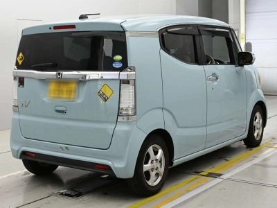 HONDA N-BOX SLASH