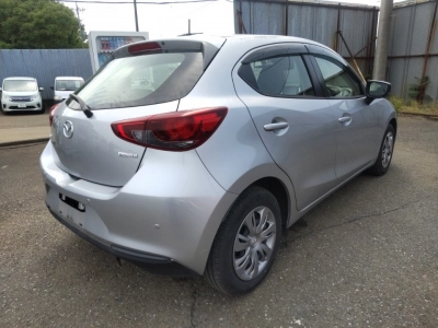 MAZDA MAZDA2