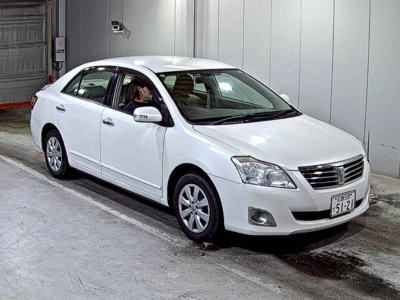 TOYOTA PREMIO