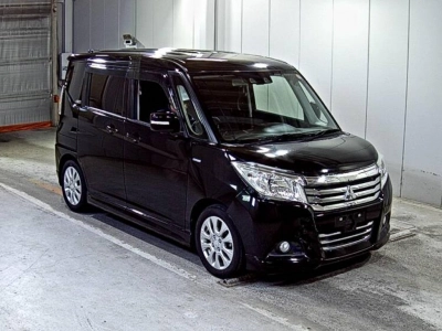 MITSUBISHI DELICA D:2
