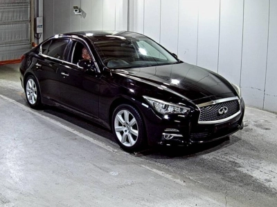 NISSAN SKYLINE