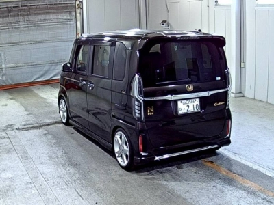 HONDA N BOX CUSTOM