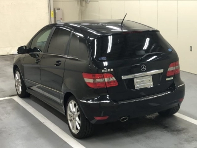 MERCEDES BENZ B CLASS