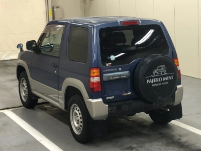 MITSUBISHI PAJERO MINI