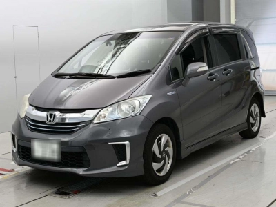 HONDA FREED HYBRID