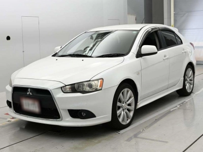MITSUBISHI GALANT FORTIS SPORTBACK